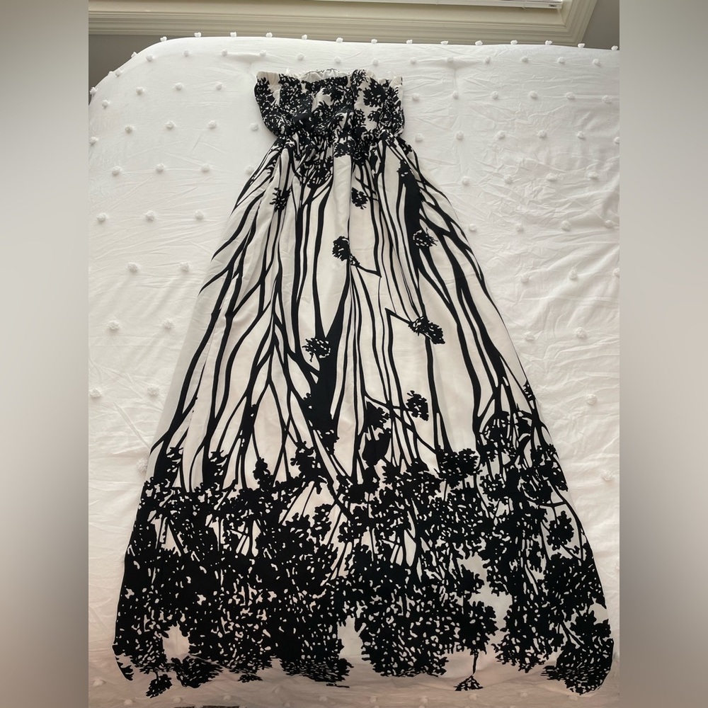 Strapless maxi